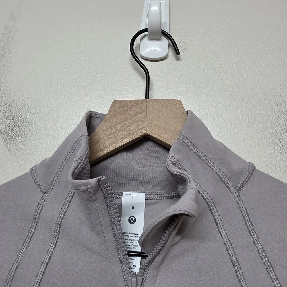 Lululemon Define Cropped Jacket Nulu Mauve Grey Sz 6 NWT Soft Thumbholes Gym - Picture 7 of 12